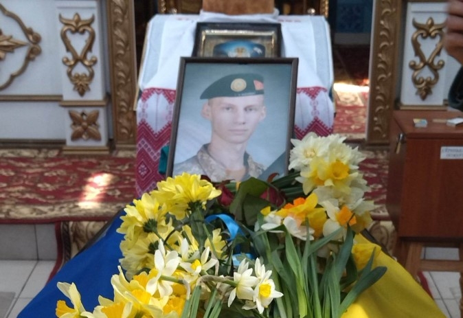 Буринська громада попрощалася із захисником України фото