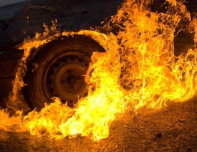 На Сумщині на ходу загорілася автівка фото