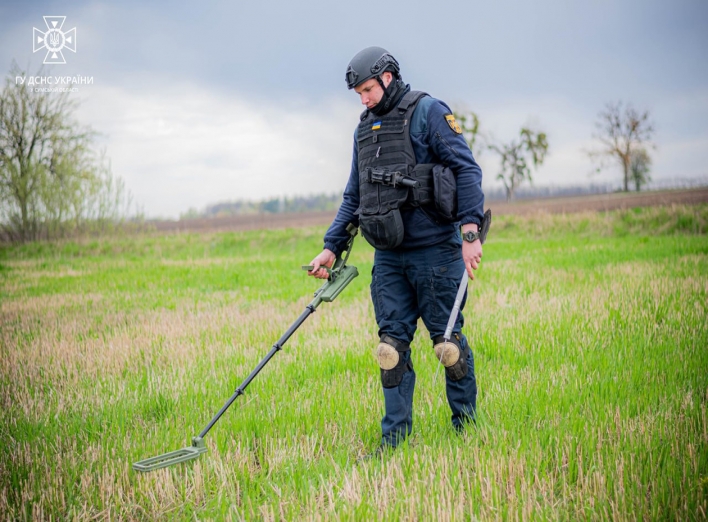 На Сумщині розпочинається активне розмінування сільськогосподарських угідь фото