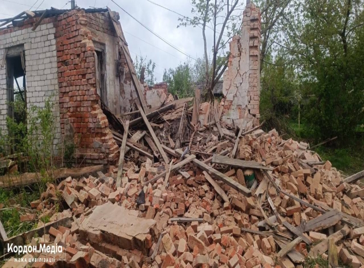 Є руйнування: рашисти обстріляли 3 громади Сумщини фото
