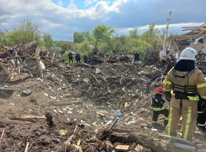 Вночі та вранці рашисти обстріляли 5 прикордонних громад Сумщини фото