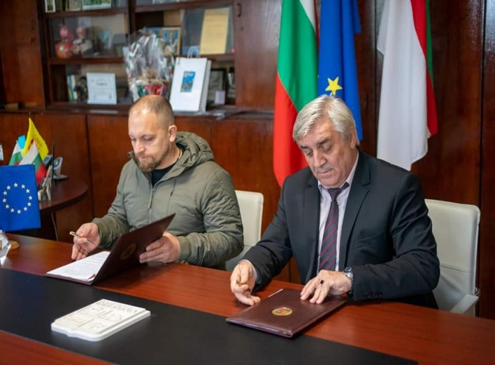 Конотоп підписав угоду про співпрацю з болгарською Мездрою фото