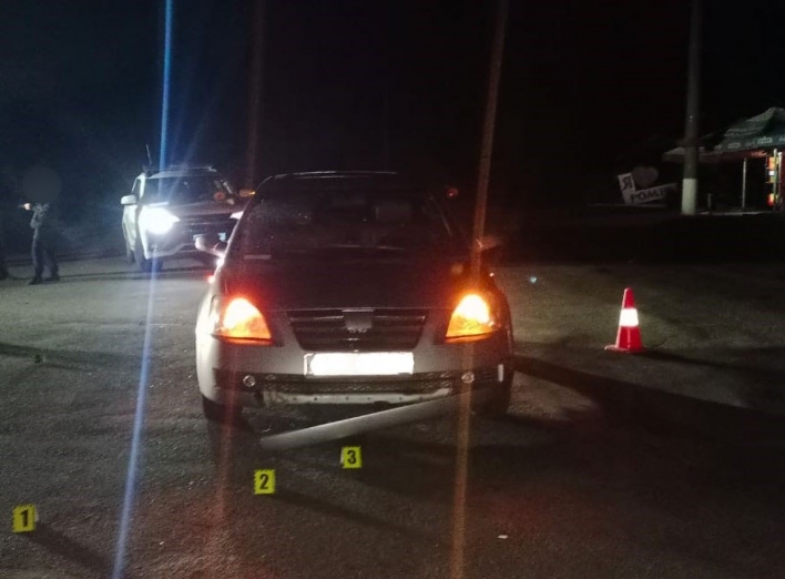 У Ромнах легковик збив двох пішоходів