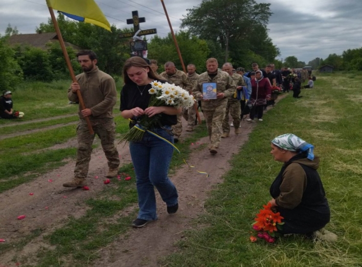 Буринщина віддала шану полеглому у війні земляку фото