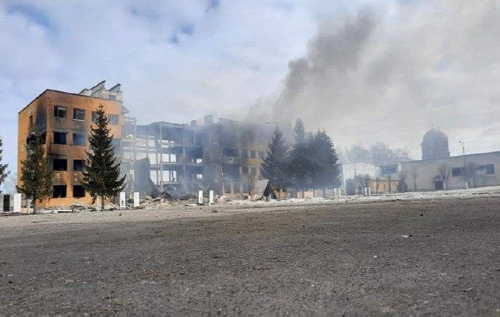 Екологи порахували збитки внаслідок авіаударів по військовій частині на Сумщині фото