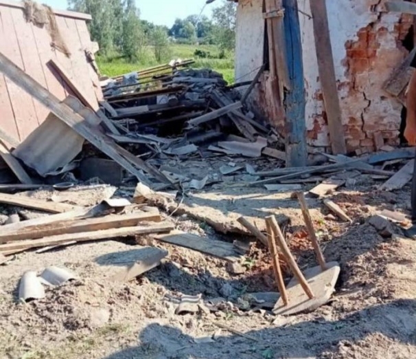 Рашисти обстріляли 7 громад Сумщини 5 серпня фото