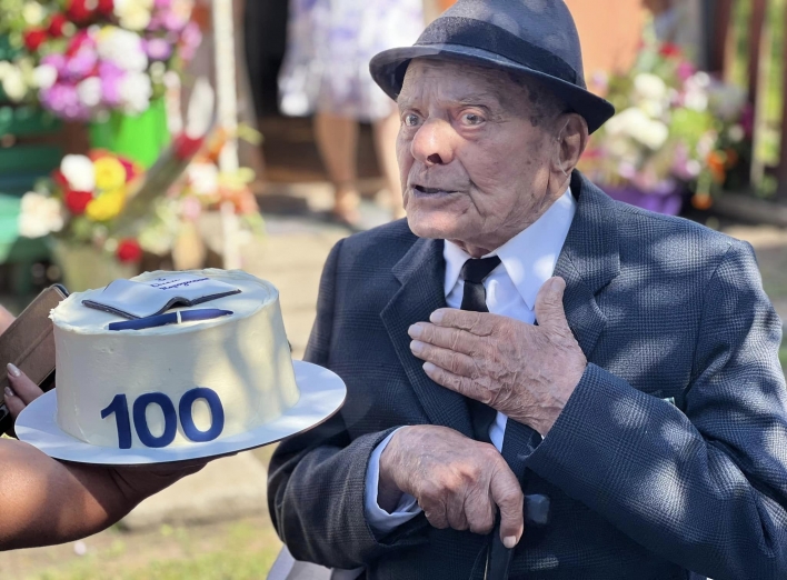 Житель Сумщини відзначив 100-річний ювілей фото