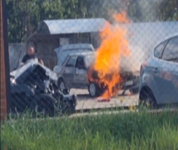 У Сумах пожежники ліквідували загоряння автомобіля фото