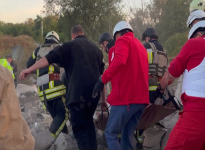 Сум’янка, яка постраждала під час рашистської атаки, — в реанімації фото