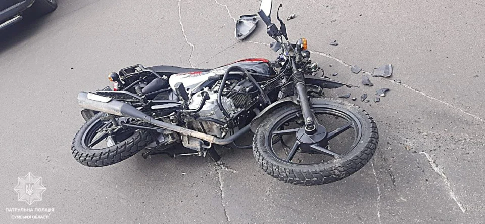 У Сумах ДТП на перехресті: мотоцикліста шпиталізували фото №2