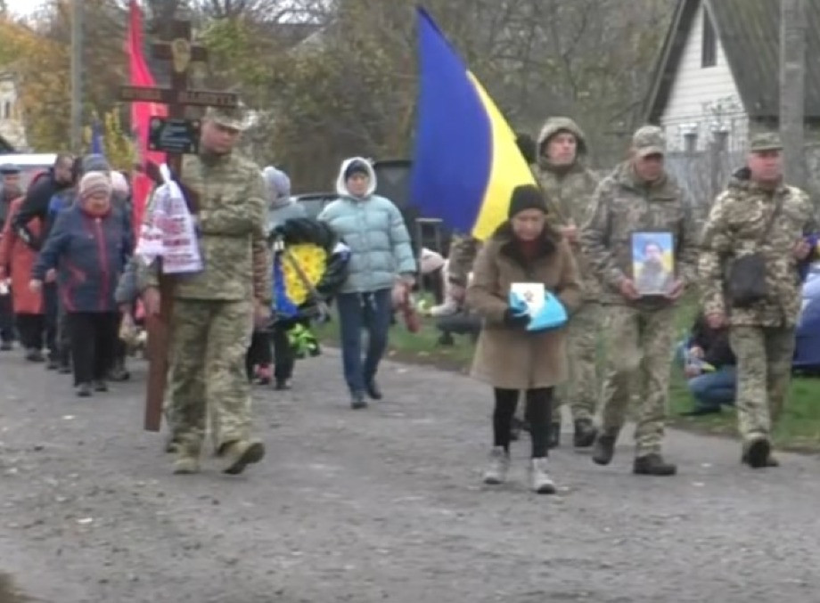 У Бурині попрощалися із захисником Іваном Буценком