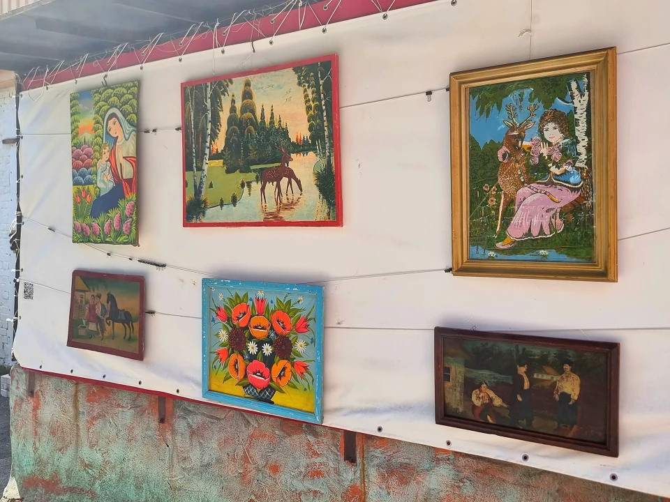 Картини місцевих художників та кіно — як пройшла арт-виставка у Сумах фото №12