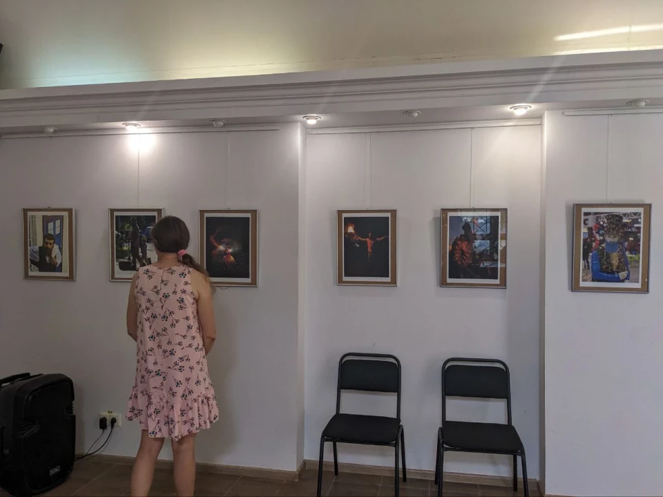 «Він є»: у Сумах відкрилася виставка памʼяті Дмитра Буйвала фото №3