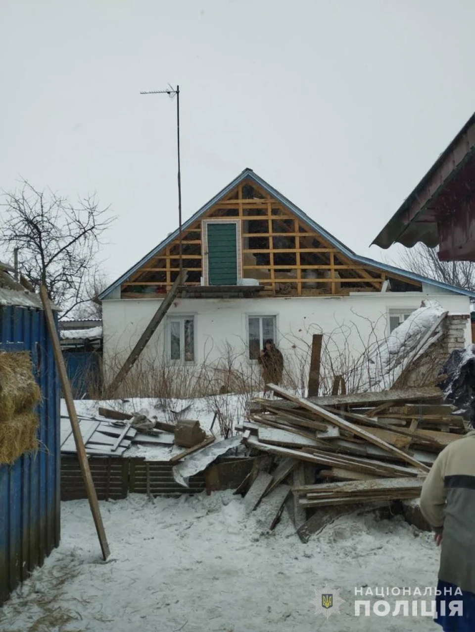 Російські війська знову обстріляли Великописарівську громаду: є пошкодження фото №5