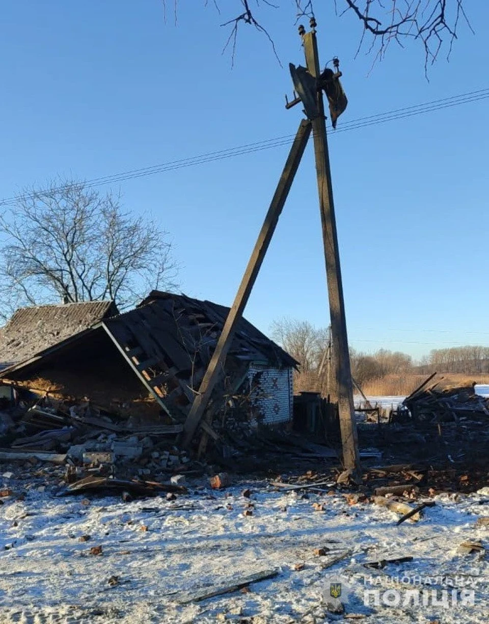Російські війська знову обстріляли Великописарівську громаду: є пошкодження фото №7