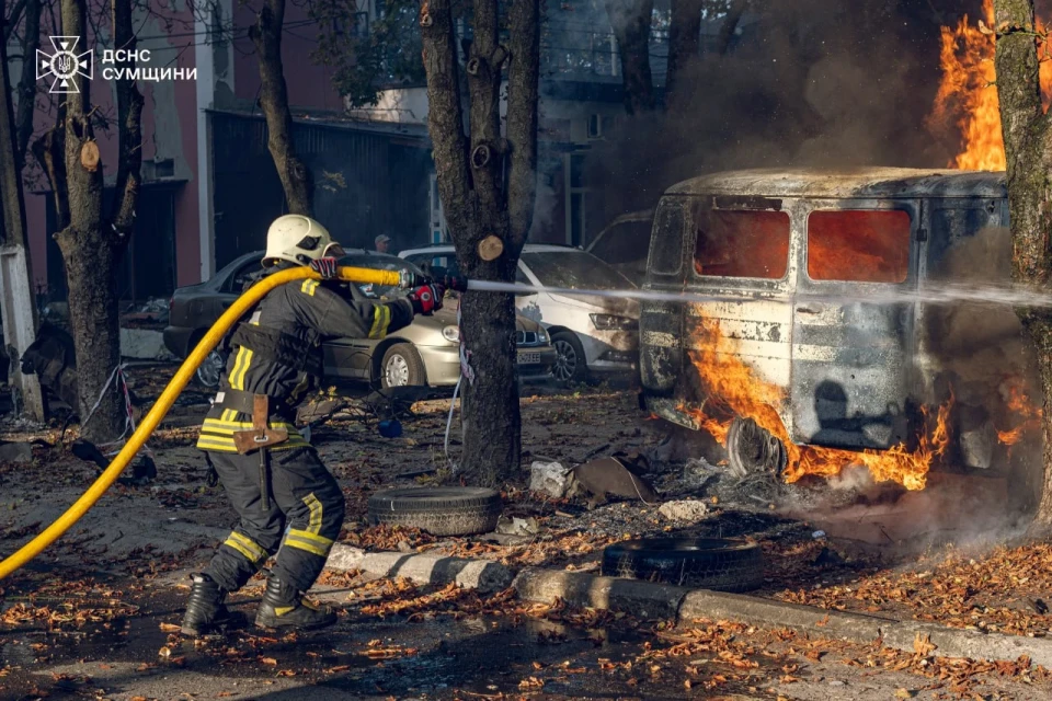 У Сумах через ворожу атаку на лікарню 7 загиблих і 12 поранених (оновлено) фото №39