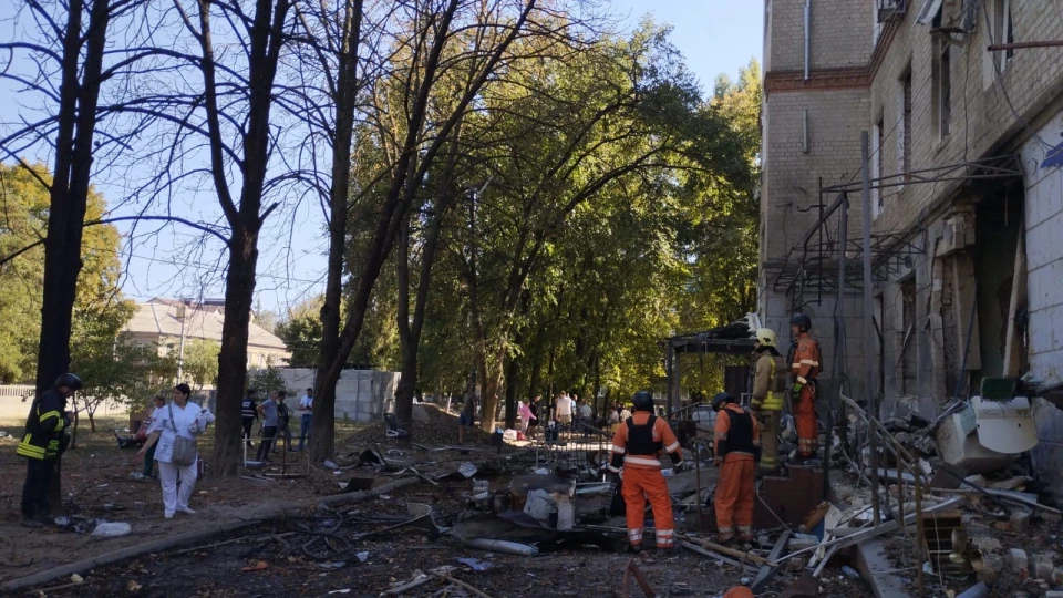 У Сумах через ворожу атаку на лікарню 7 загиблих і 12 поранених (оновлено) фото №41