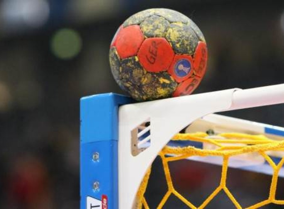 Стартував чемпіонат України з гандболу: у Вищій лізі відбулося сумське дербі