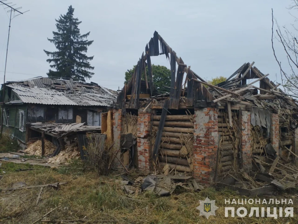 Російські обстріли Сумщини: 16 будинків пошкоджено, є постраждалі фото №7