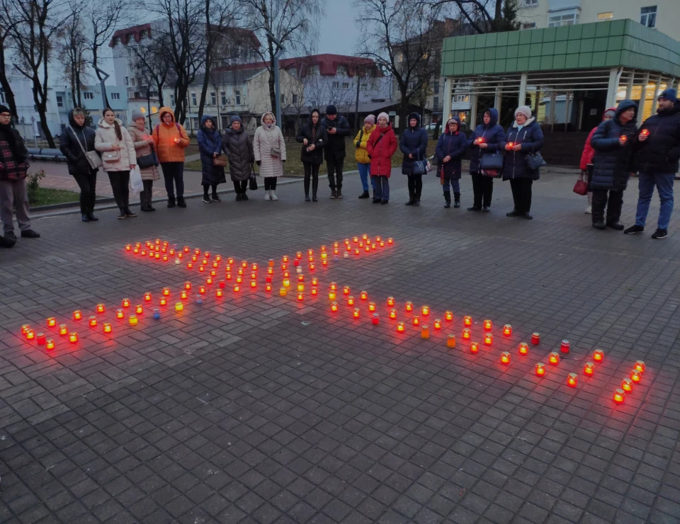 Сумʼяни вшанували жертв голодоморів —  фоторепортаж фото №8