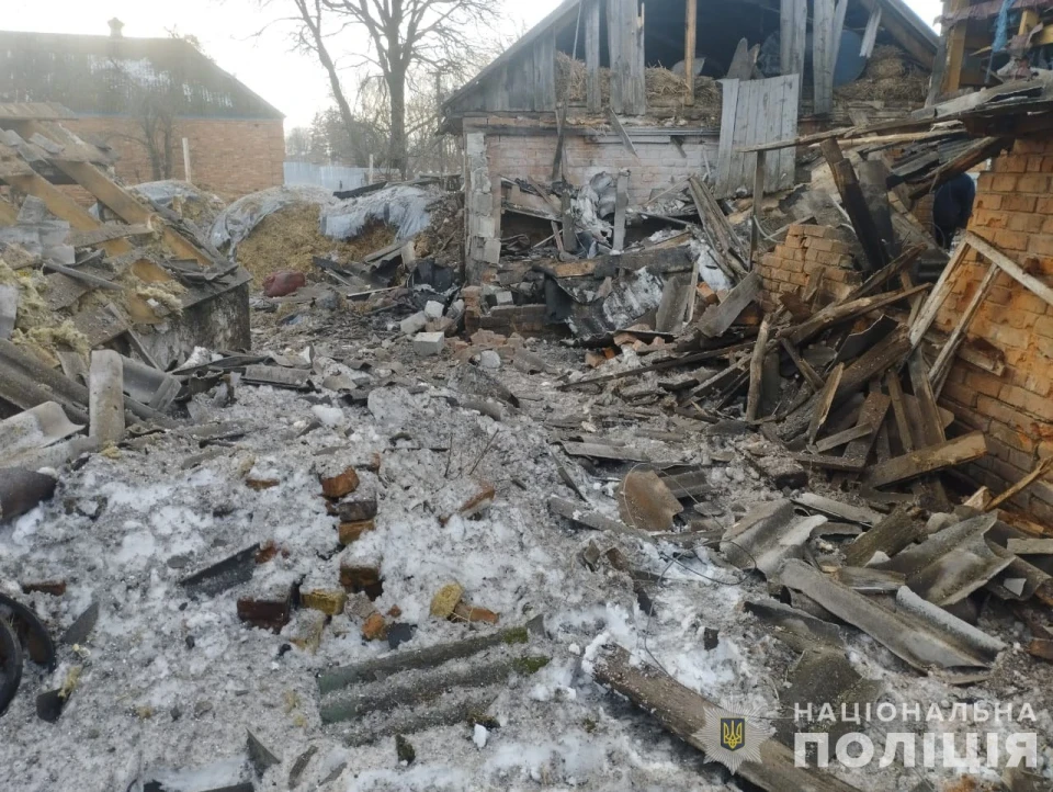 Росіяни обстріляли Сумщину: пошкоджено дитсадок і будинок (фото) фото №6