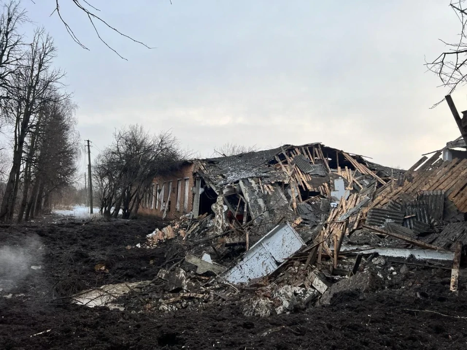 Росіяни скинули 7 бомб на прикордоння Сумщини: 3 загиблих та 4 поранених (оновлено) фото №5