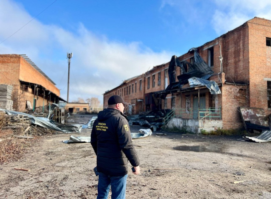 У Сумській МВА підрахувала збитки після нічного удару ворожими БПЛА по громаді