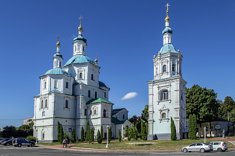 Воскресенський храм прикрашає Суми із 1702 року. Хто із синів Герасима Кондратьєва сприяв його будівництву?