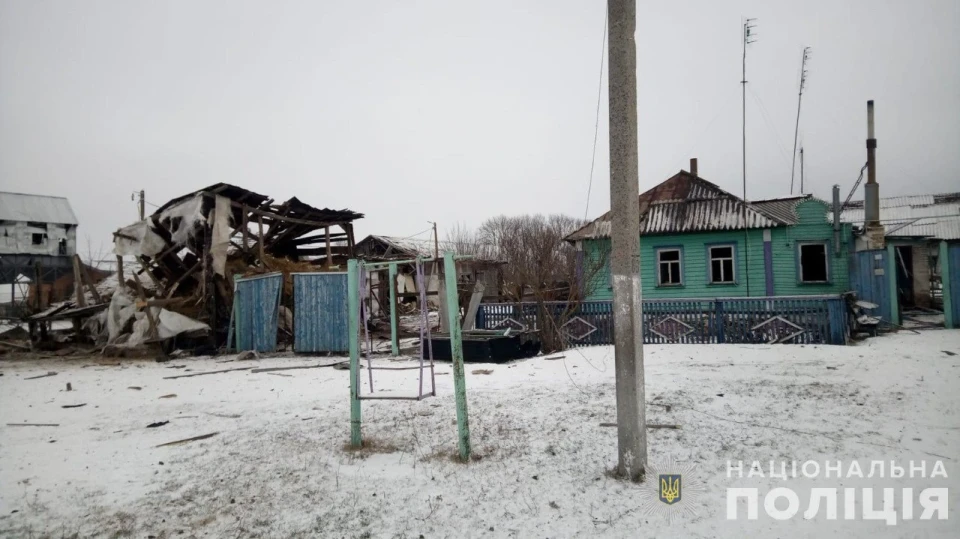 Росіяни скинули 7 бомб на прикордоння Сумщини: 3 загиблих та 4 поранених (оновлено) фото №15