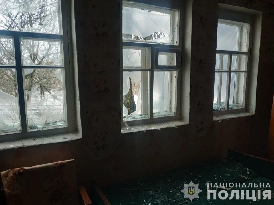 Окупанти знову обстріляли Сумщину: пошкоджено 10 будинків (фото) фото №1