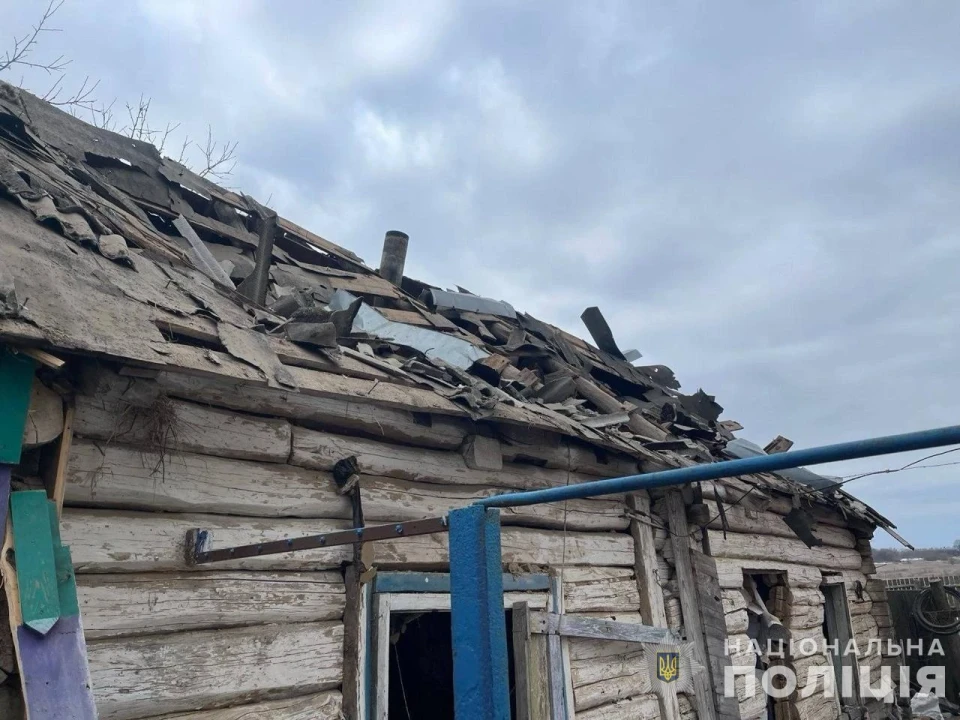 За середу окупанти пошкодили 20 будинків і поранили 9 мирних жителів на Сумщині (фото) фото №4