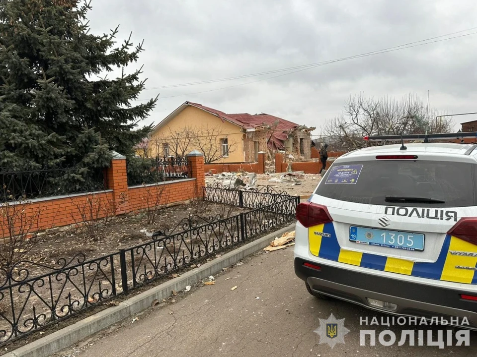 За середу окупанти пошкодили 20 будинків і поранили 9 мирних жителів на Сумщині (фото) фото №7