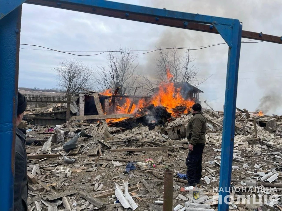 За середу окупанти пошкодили 20 будинків і поранили 9 мирних жителів на Сумщині (фото) фото №8