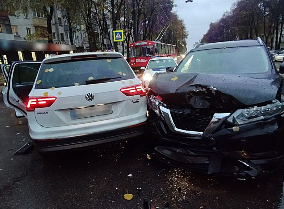 У Сумах водійка спричинила потрійну ДТП на перехресті