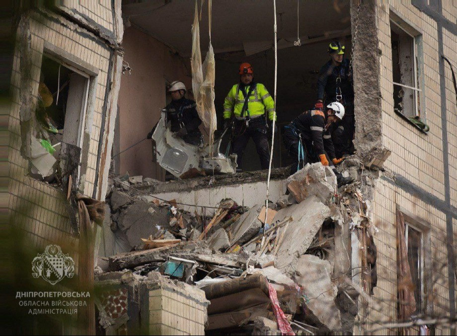 Росія вдарила по енергетиці та житлових будинках: масована атака на Україну