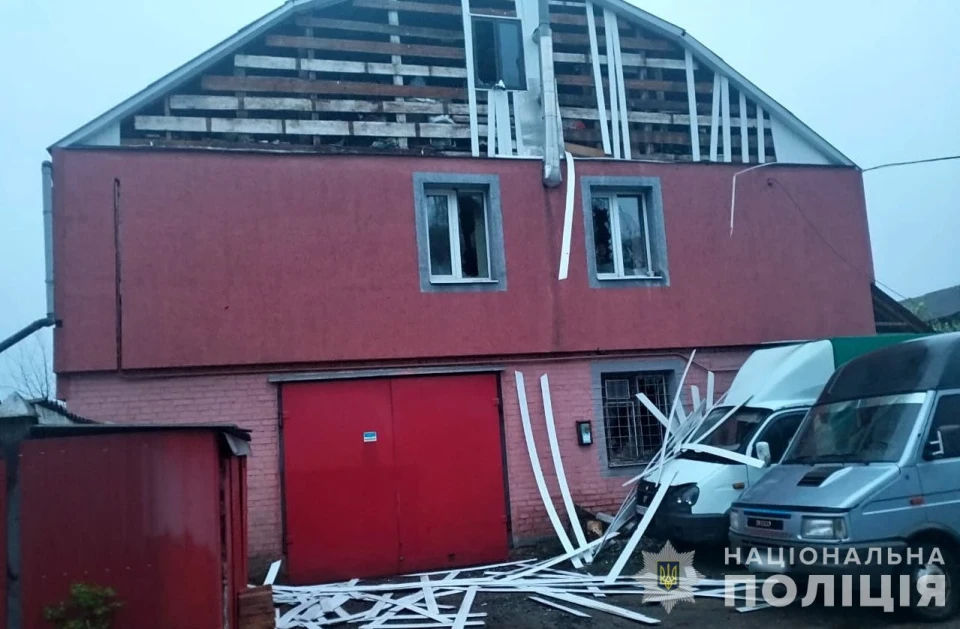 Окупанти завдали ударів по Сумщині: 5 будинків пошкоджено, 1 людина поранена (фото) фото №3