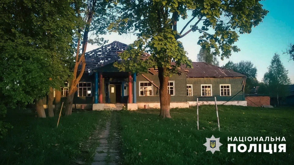 Окупанти обстріляли 14 населених пунктів Сумщини: пошкоджені будинки, авто та школа фото №2