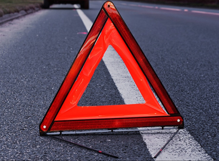 Мотоцикліст у Сумах зіткнувся з легковиком та потрапив до лікарні