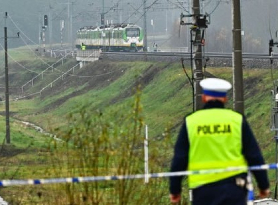 У Польщі підтверджено три атаки на ключову залізничну лінію, якою йде допомога Україні