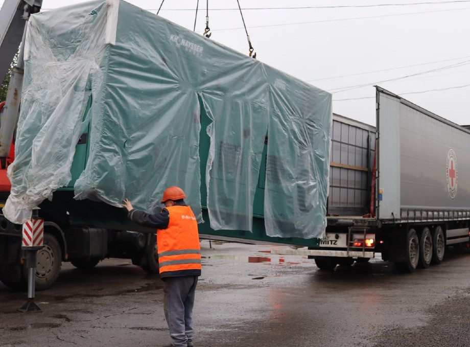 Сумський водоканал отримав від Червоного Хреста два потужні генератори