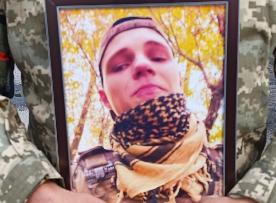 Сумська громада попрощалася з 20-річним захисником Денисом Заживіхіним