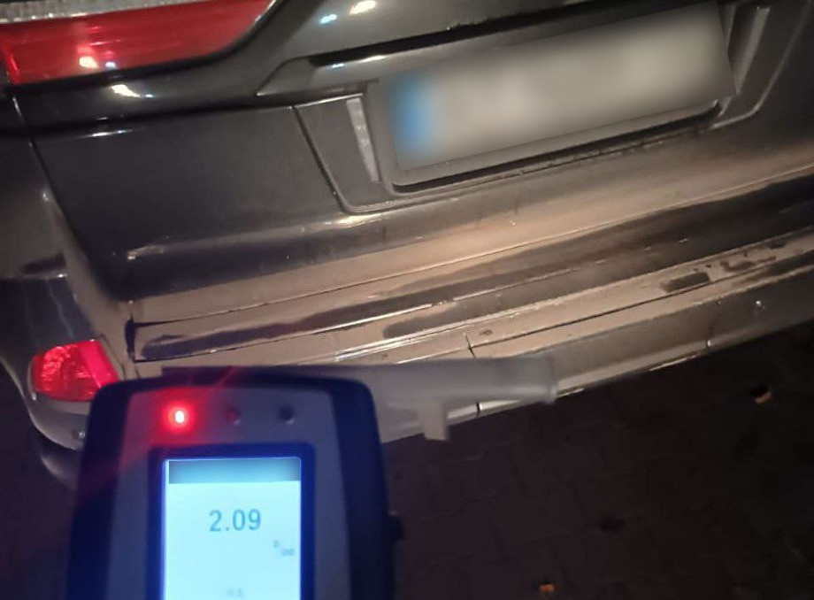 Вночі сумські патрульні зупинили п’яного водія «лексуса» без прав