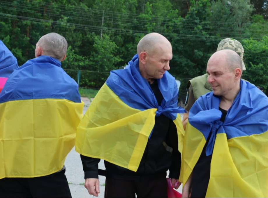 Україна повернула нову групу захисників із полону