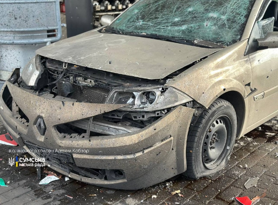 Ворог атакував автозаправну станцію у Сумах «італмасом», є четверо постраждалих