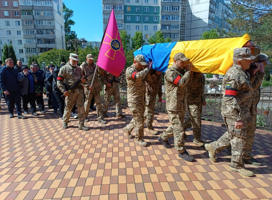Суми провели в останню путь двох полеглих захисників