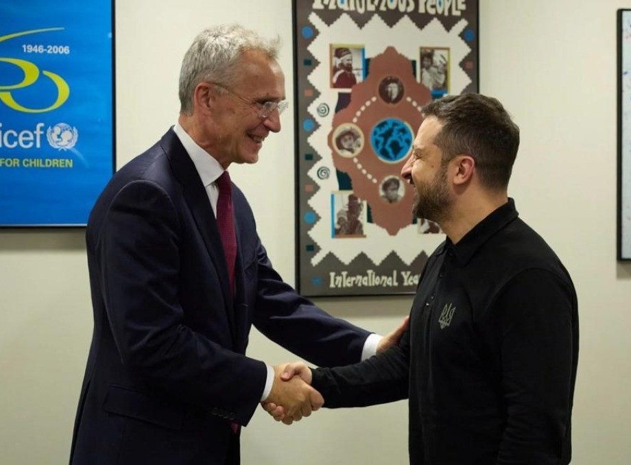 Зеленський просив НАТО закрити небо у перший день війни, але отримав відмову — The Times