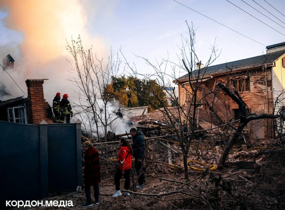 У Сумах внаслідок нічного обстрілу загинула мати, донька та сестра чоловіка