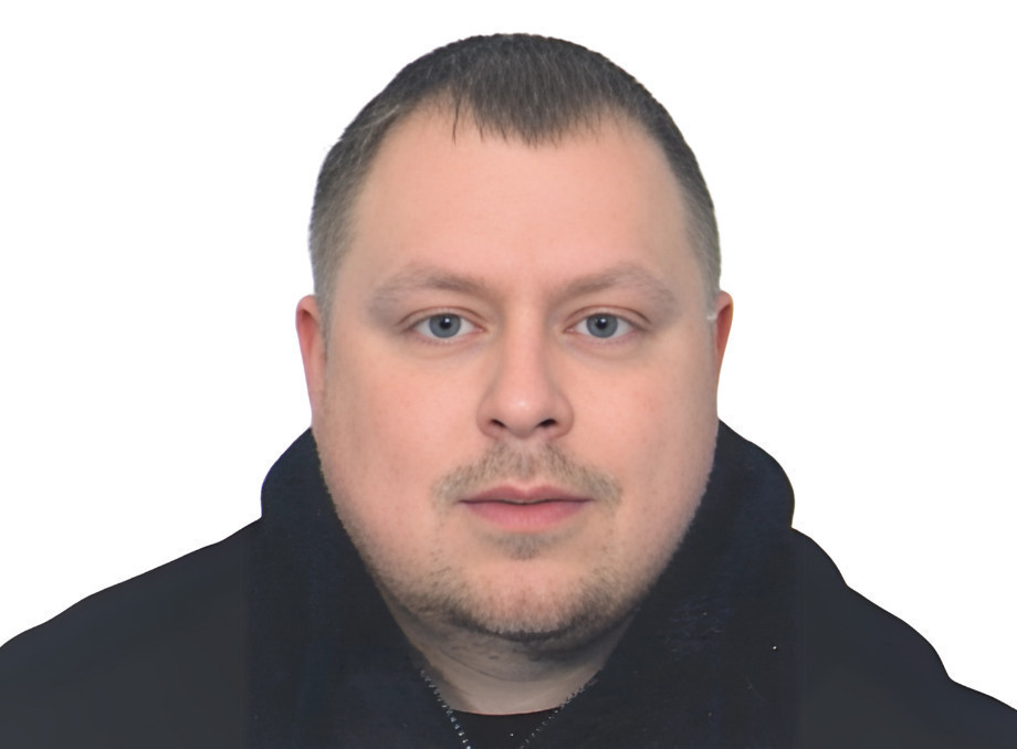 Хто очолює департамент капітального будівництва Сумської обласної державної адміністрації?