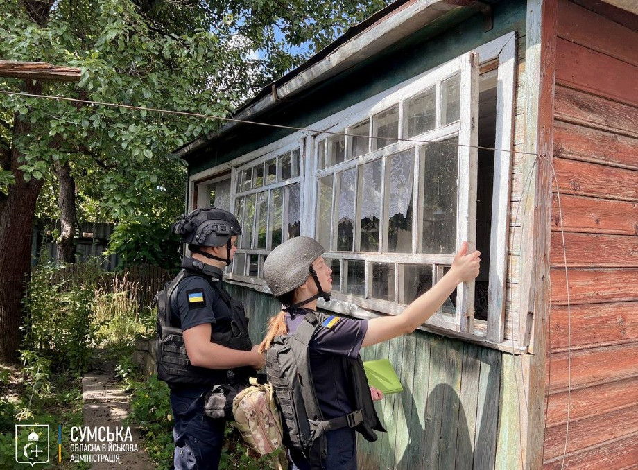 Шостка після атаки "Шахедів" та КАБів: троє постраждалих