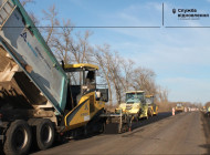 На ключових автошляхах Сумської області розпочали сезонний ремонт дорожнього покриття